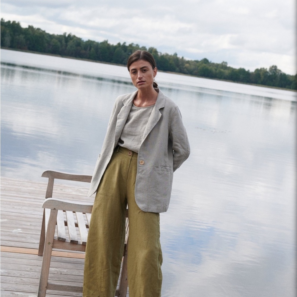 Olive green linen barrel trouser